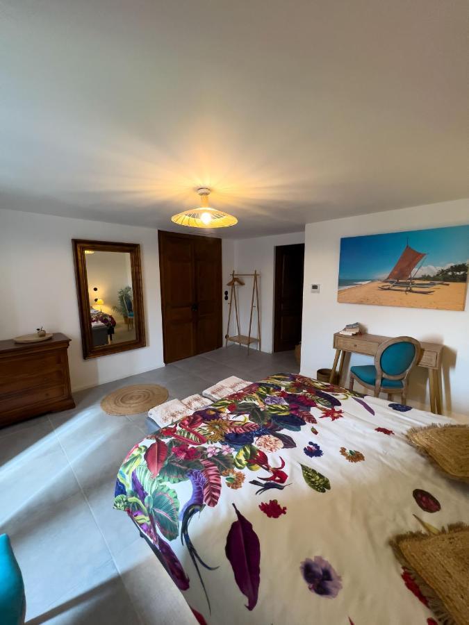 Les Baroudeurs De Saint Jean Bed & Breakfast ภายนอก รูปภาพ