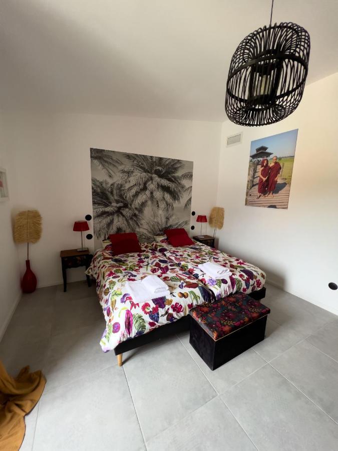 Les Baroudeurs De Saint Jean Bed & Breakfast ภายนอก รูปภาพ