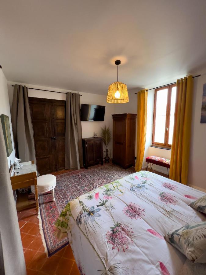 Les Baroudeurs De Saint Jean Bed & Breakfast ภายนอก รูปภาพ