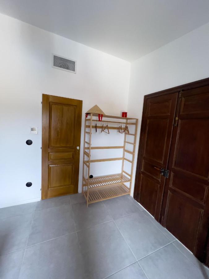 Les Baroudeurs De Saint Jean Bed & Breakfast ภายนอก รูปภาพ